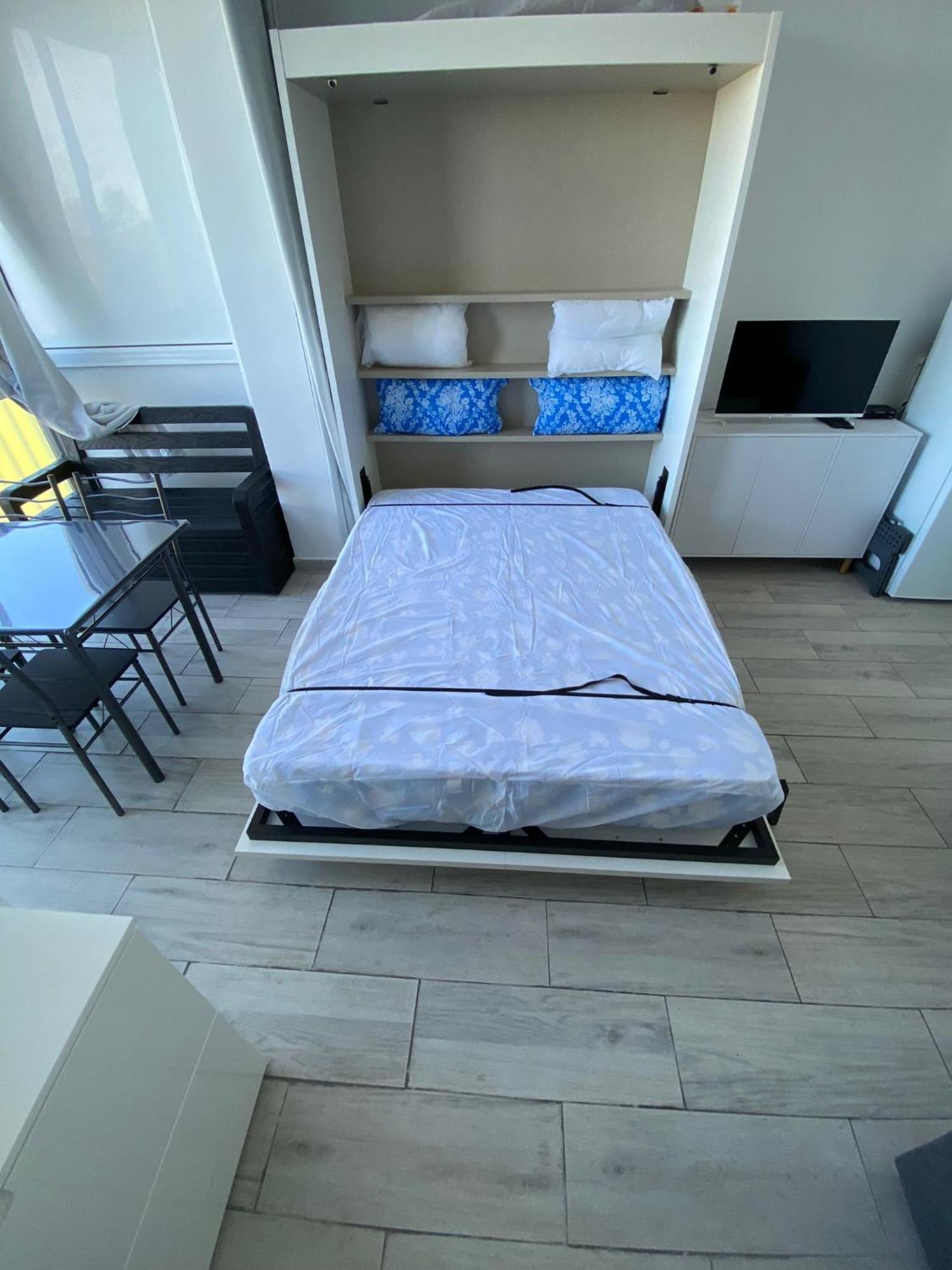 Studio Avec Piscine Et Parking Roses Extérieur photo