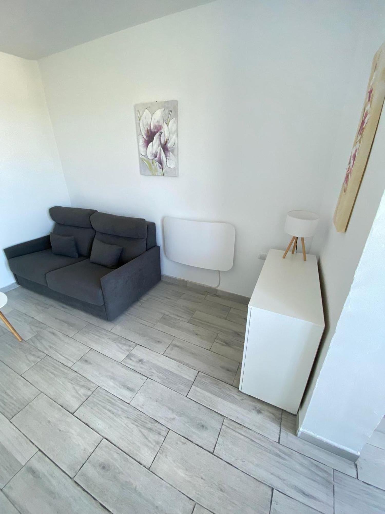Studio Avec Piscine Et Parking Roses Extérieur photo
